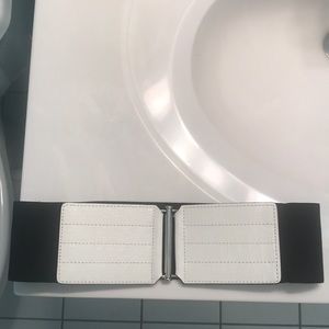 Reversible leather patch belt